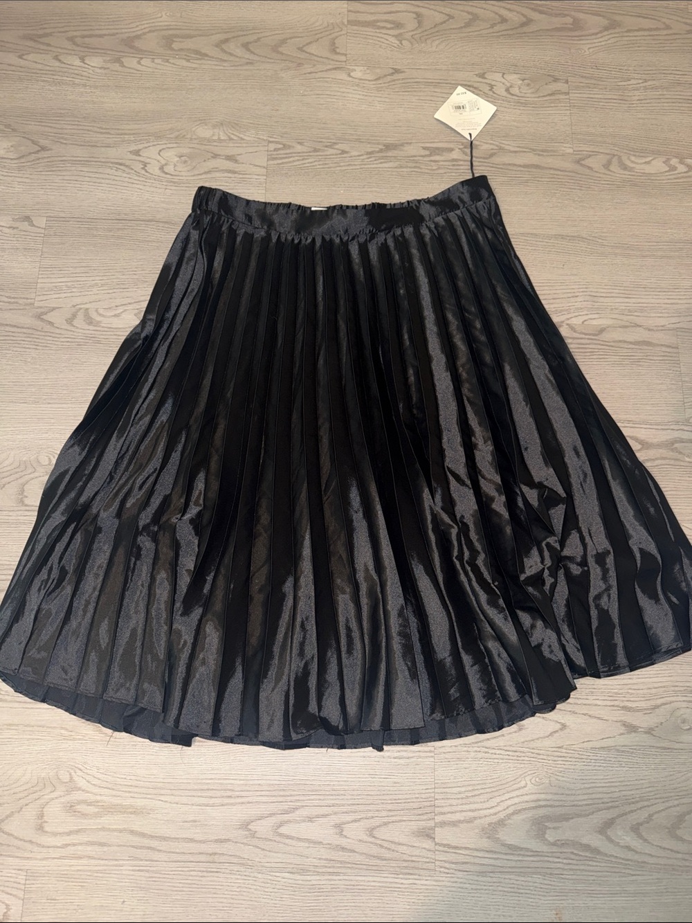 Ava & Viv Black Shiny Pleated Skirt